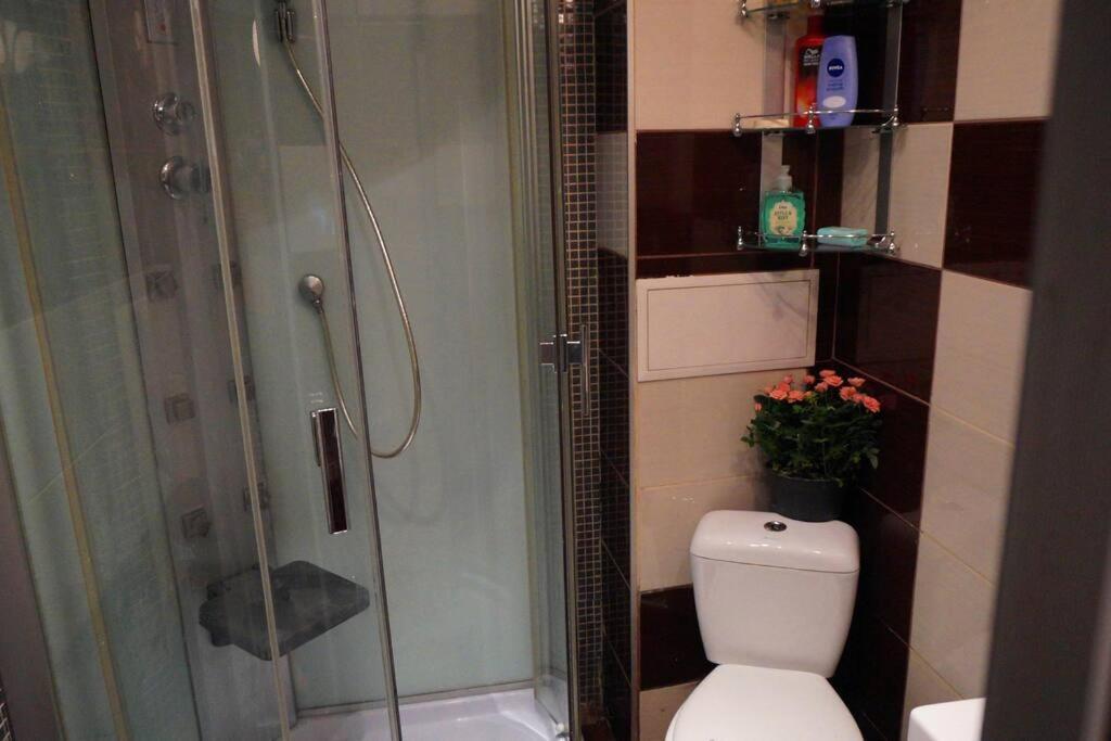 Sofia Zen - On Metro, Ultra Fast Wi-Fi Apartment Bagian luar foto