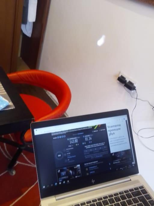 Sofia Zen - On Metro, Ultra Fast Wi-Fi Apartment Bagian luar foto