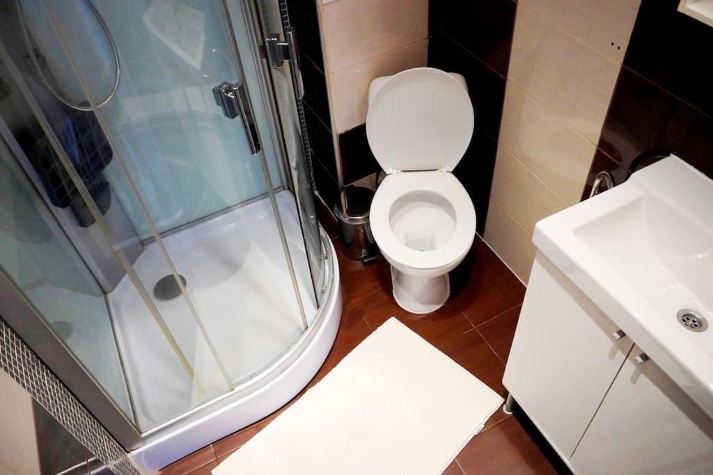 Sofia Zen - On Metro, Ultra Fast Wi-Fi Apartment Bagian luar foto